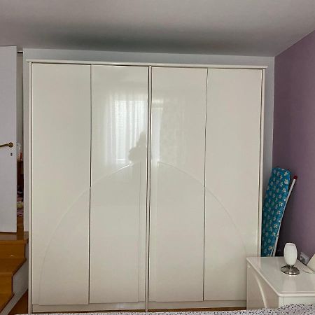 Gala Posh Apartment Soko Banja Luaran gambar